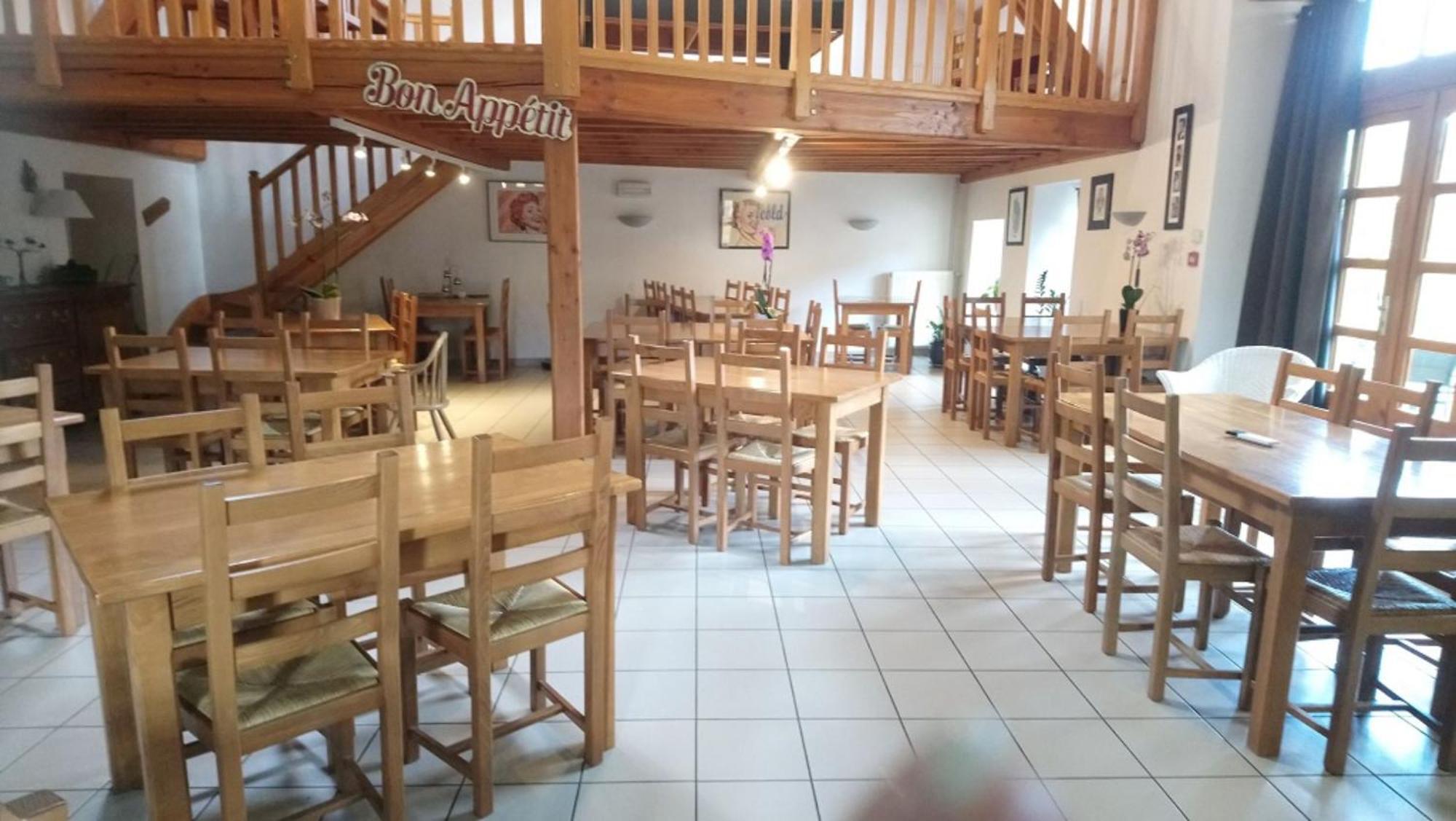 L'Auberge De La Source La Valla-sur-Rochefort Luaran gambar