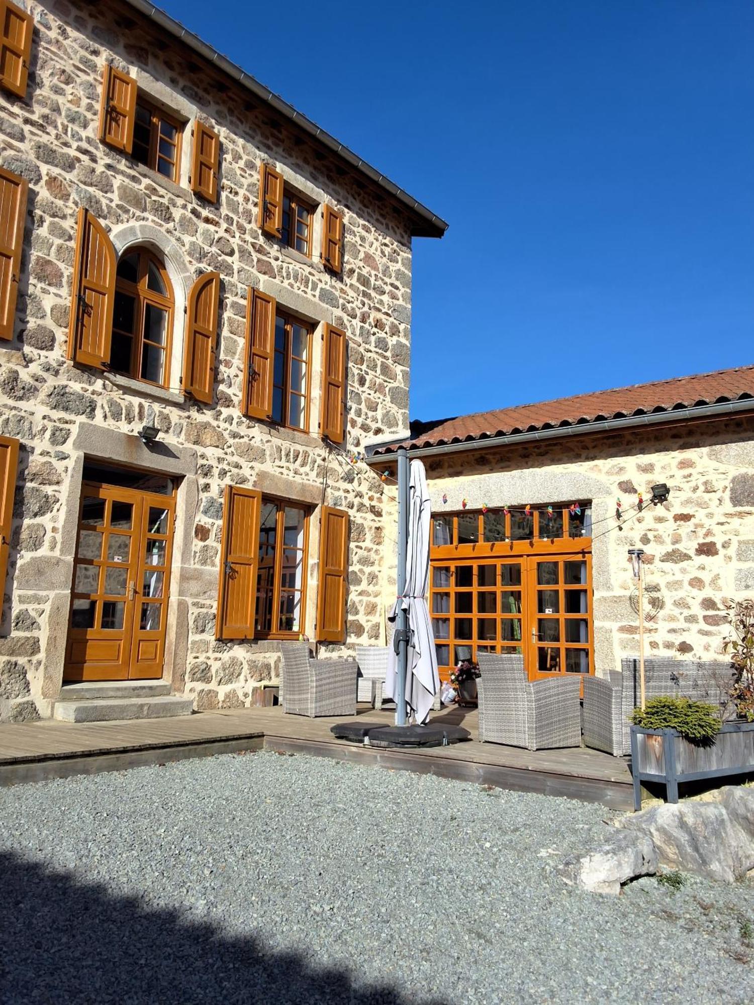 L'Auberge De La Source La Valla-sur-Rochefort Luaran gambar